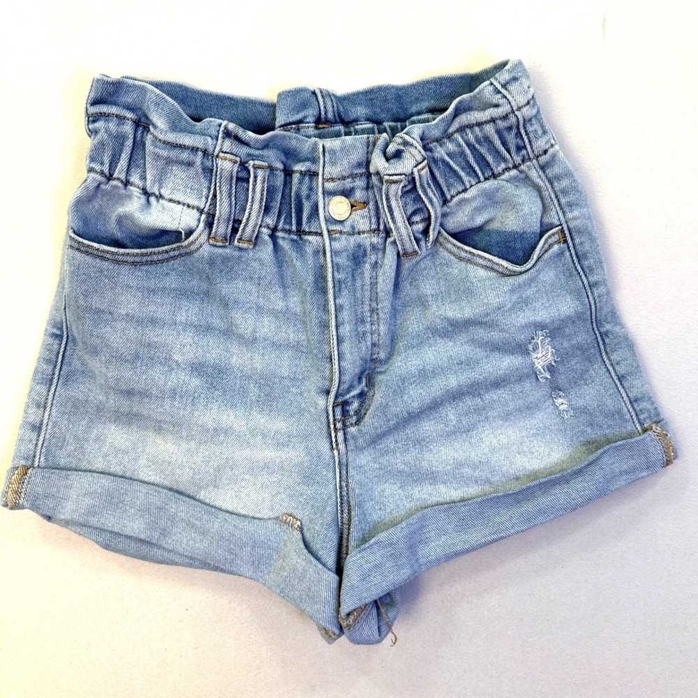 Cello High Waisted Paperbag Denim Shorts Light Wash Distressed Size M AB47204LT